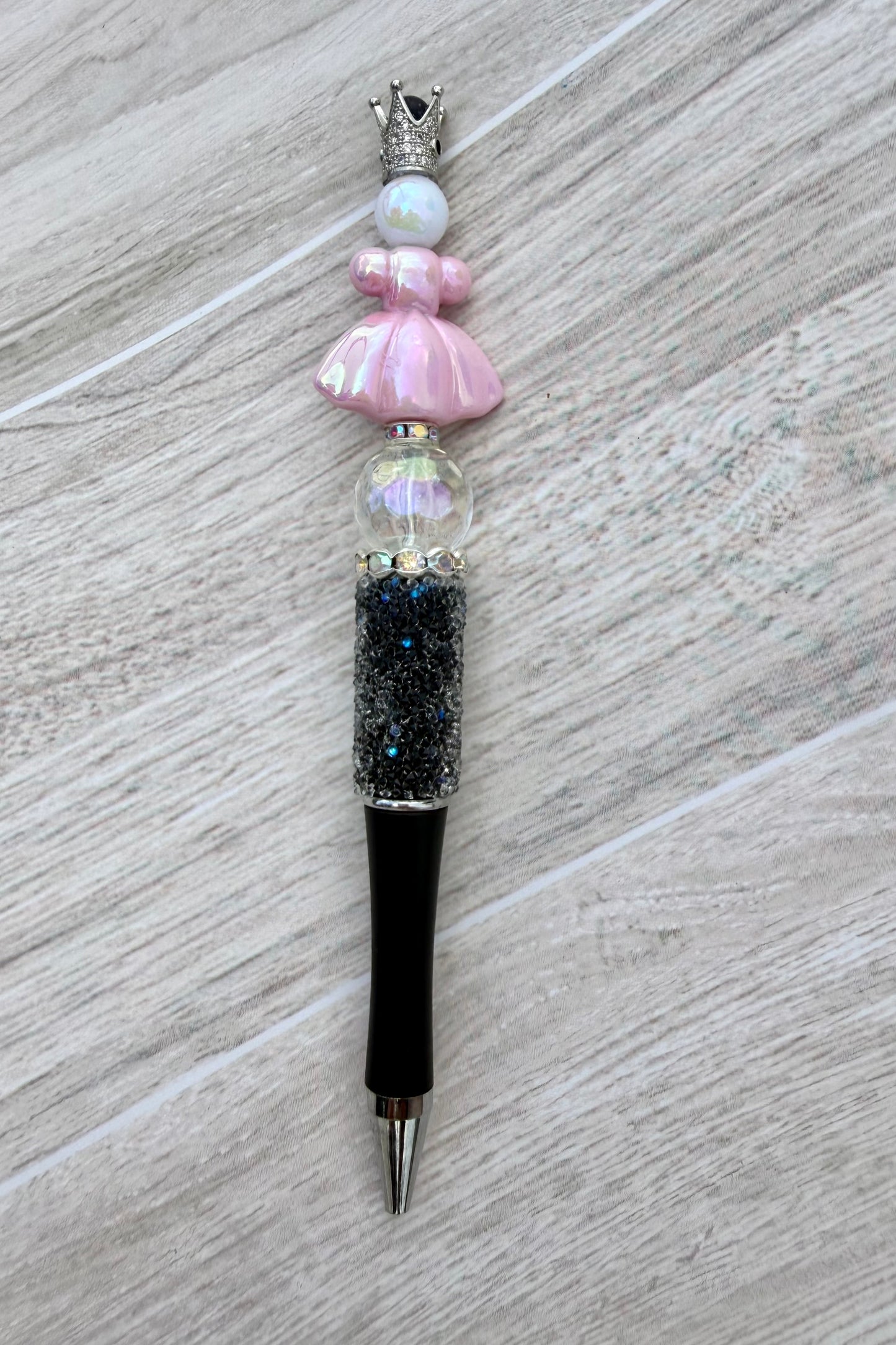 Pen 33